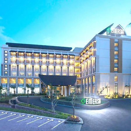 Emersia Batusangkar Hotel Bagian luar foto