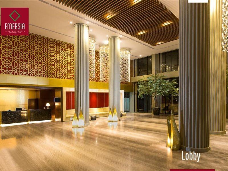 Emersia Batusangkar Hotel Bagian luar foto